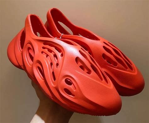 fake yeezy foam shoes
